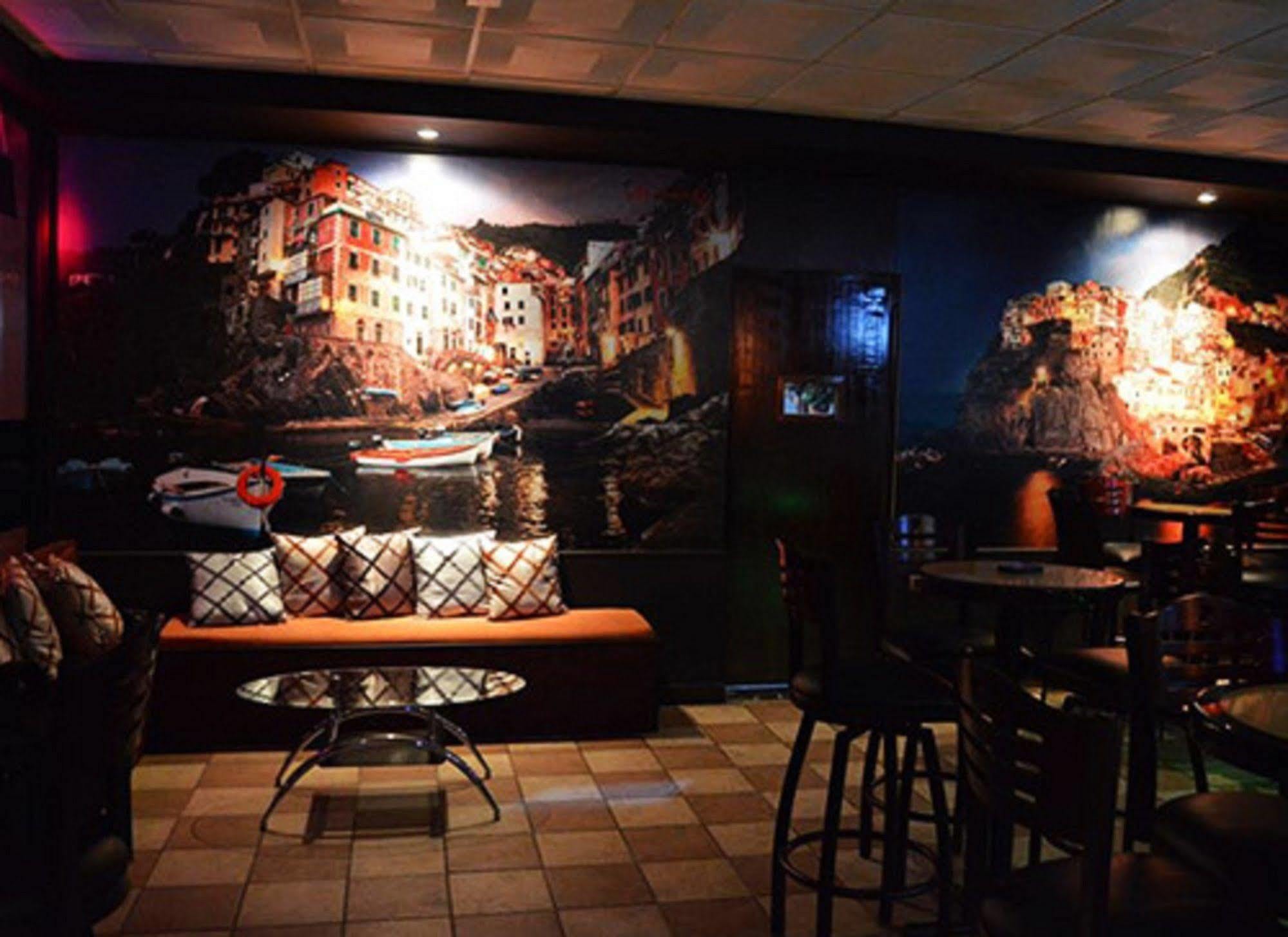 Arecibo Inn エクステリア 写真