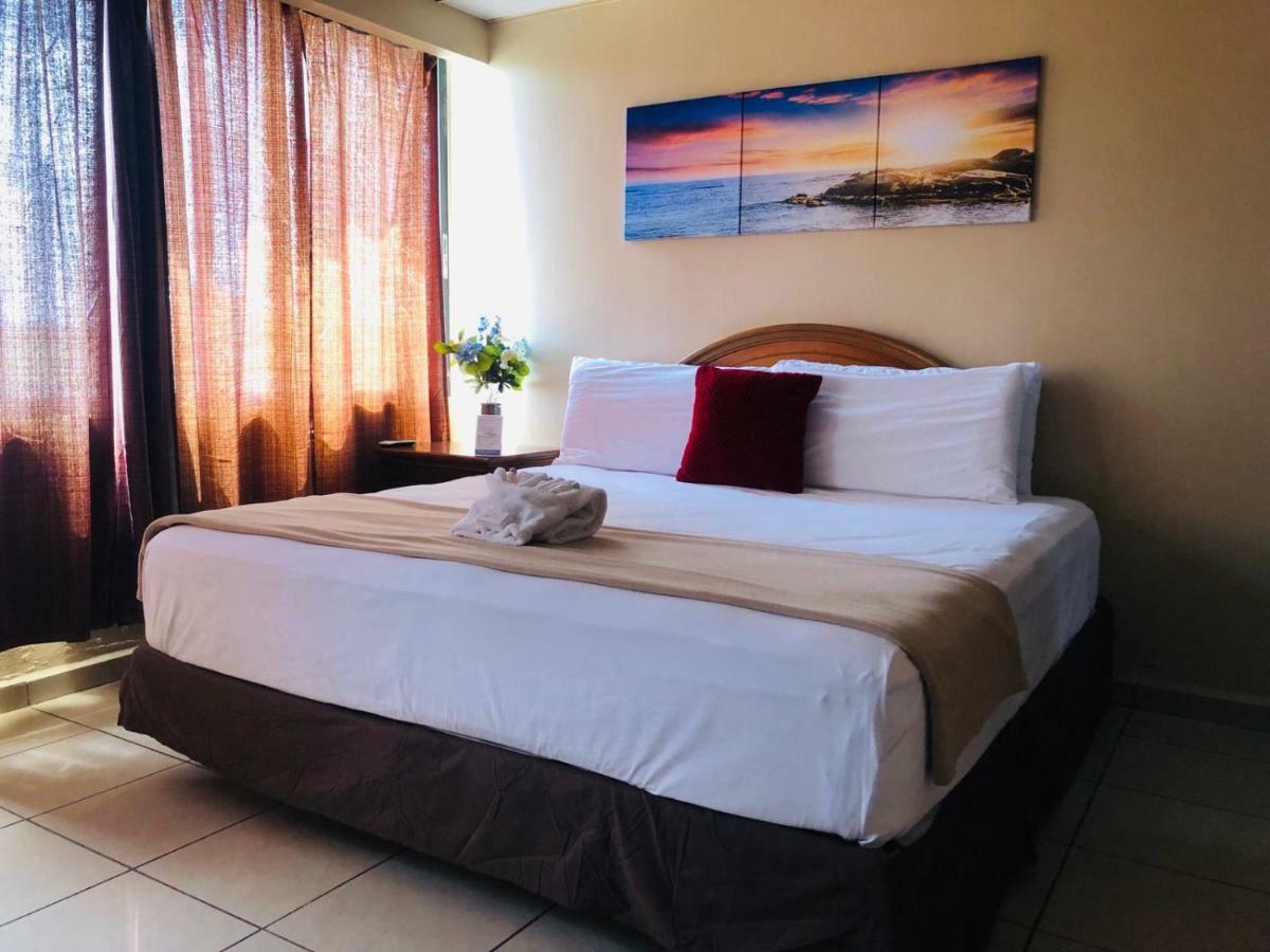 Arecibo Inn エクステリア 写真