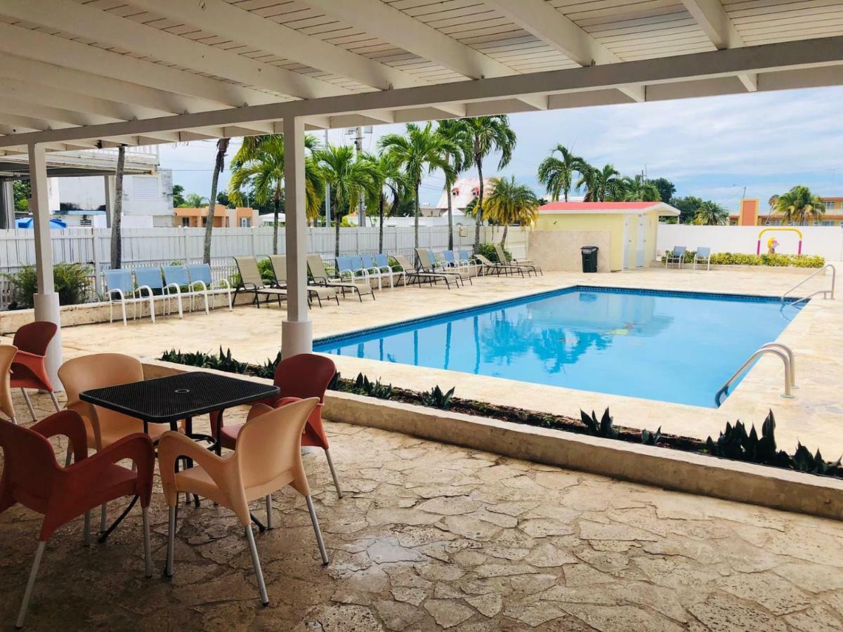 Arecibo Inn エクステリア 写真