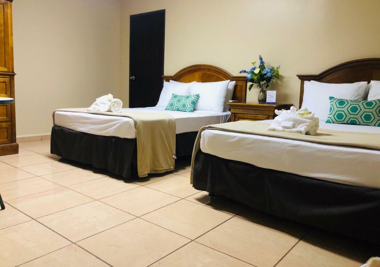 Arecibo Inn エクステリア 写真